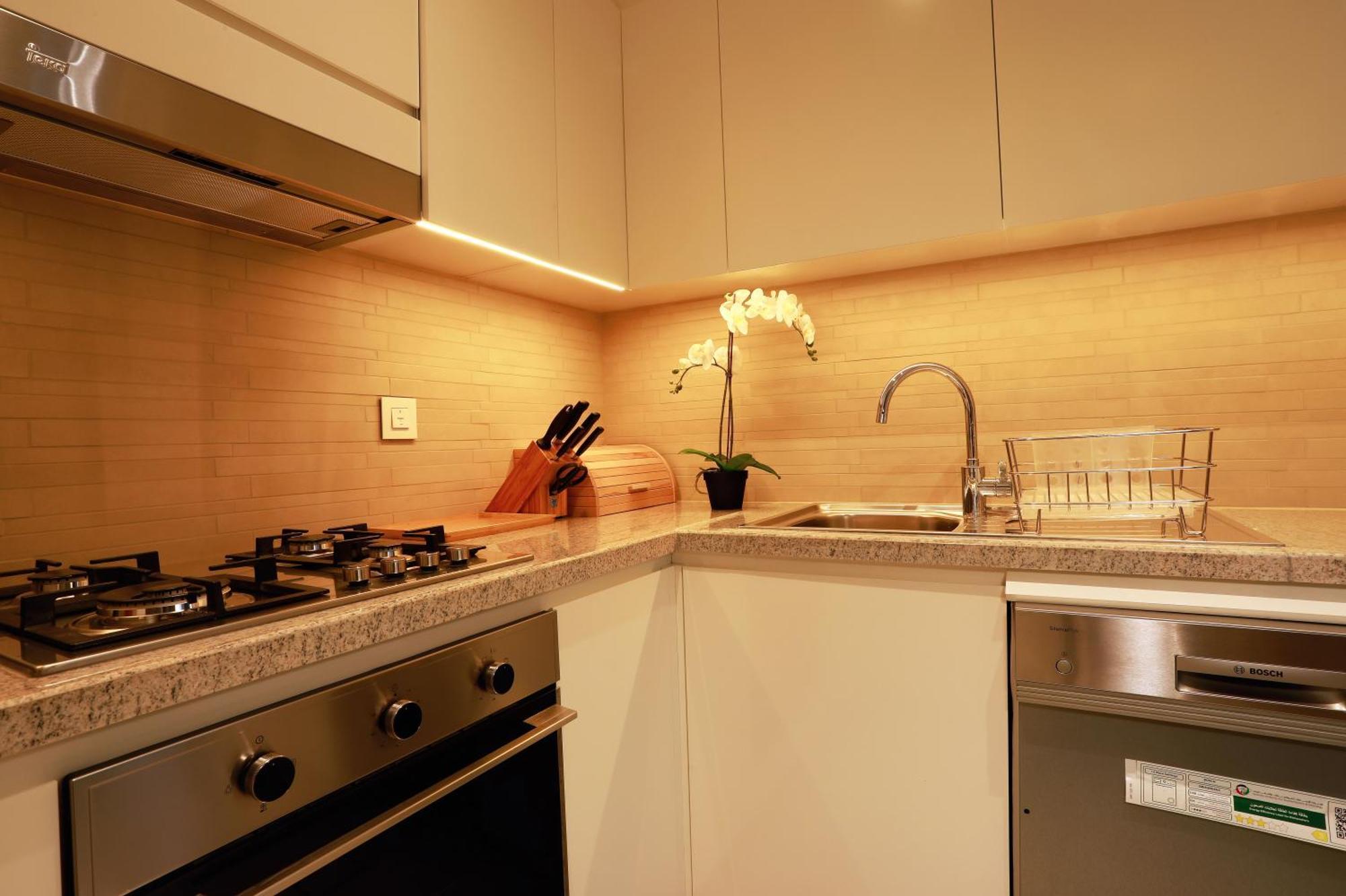 Elegant With Direct Access To Mall Appartamento