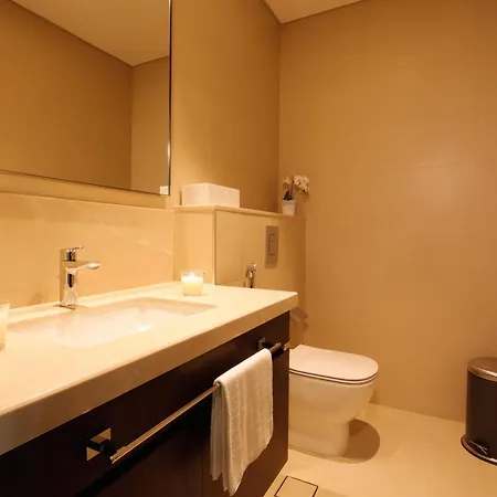 Elegant Apartment With Direct Access To Dubai Mall Exterior photo