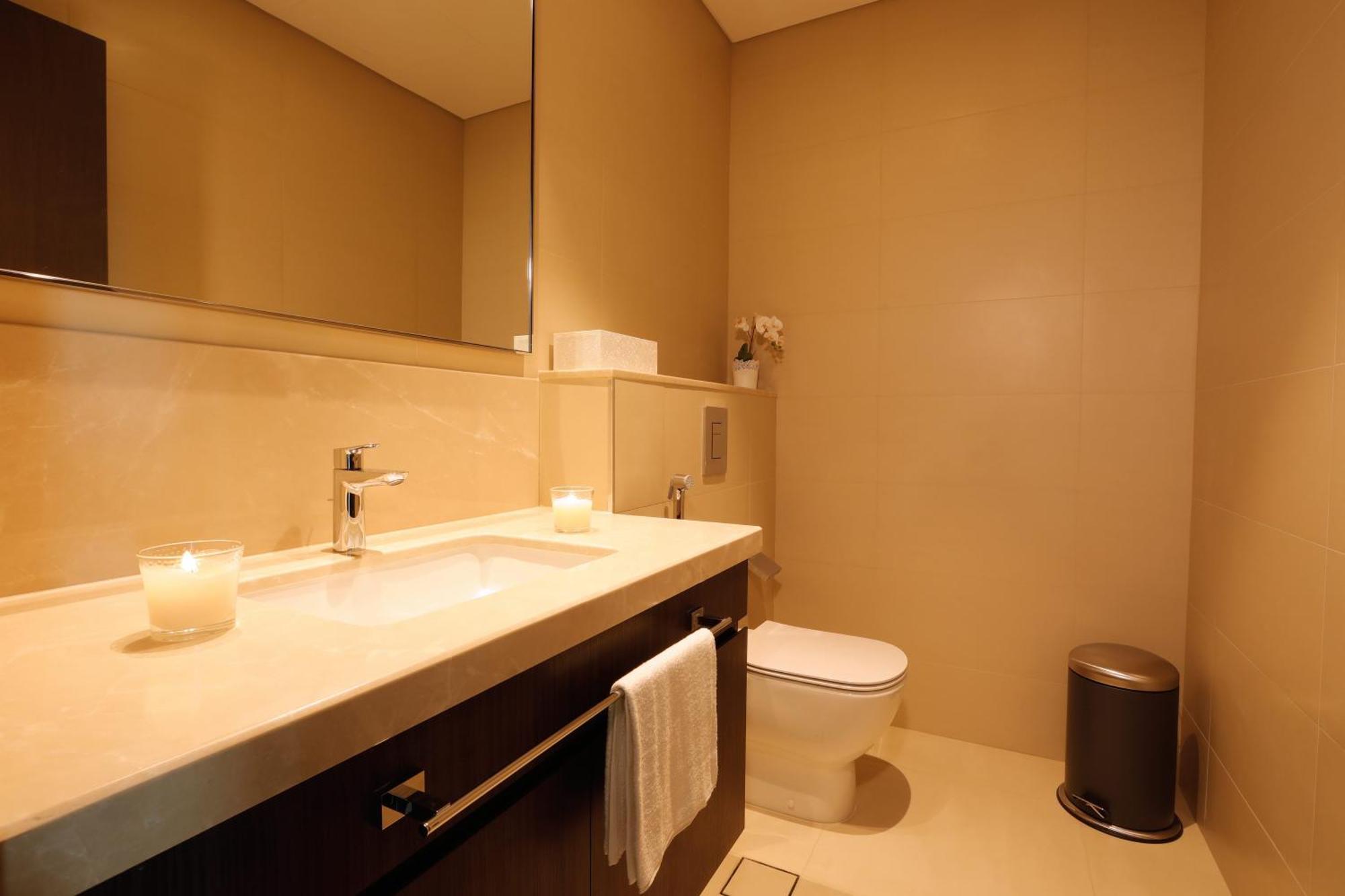 Elegant With Direct Access To Mall Апартаменти *